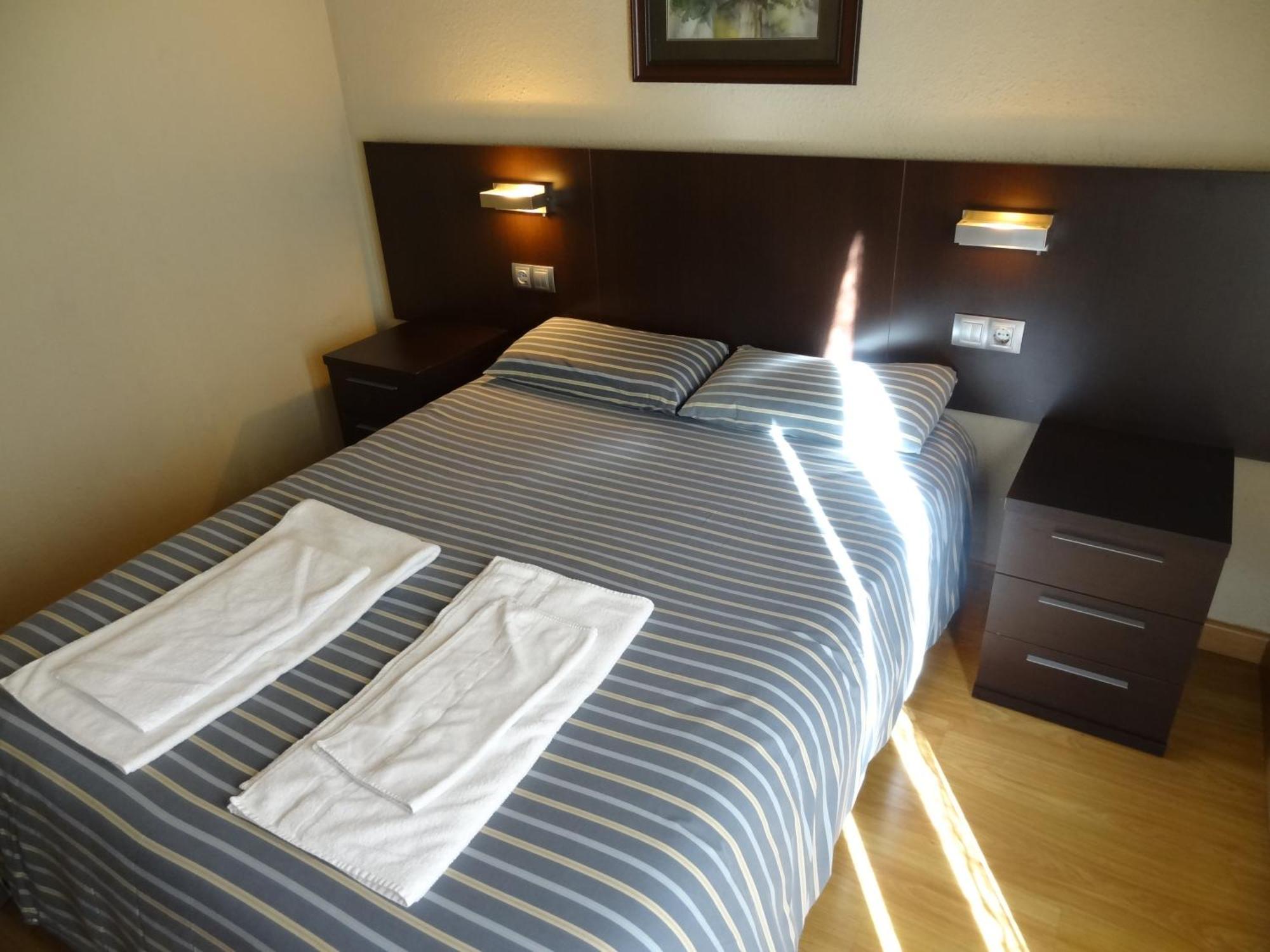 Hostal Cal Forner Hotell Andorra la Vella Exteriör bild