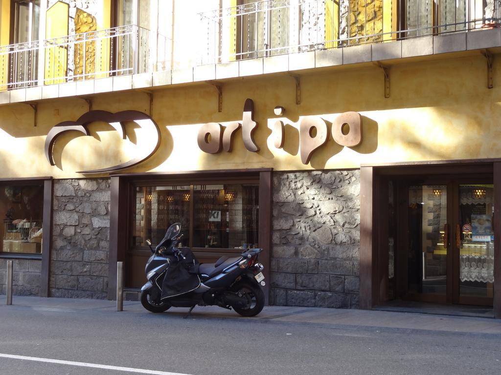 Hostal Cal Forner Hotell Andorra la Vella Exteriör bild