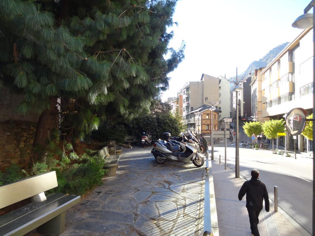 Hostal Cal Forner Hotell Andorra la Vella Exteriör bild