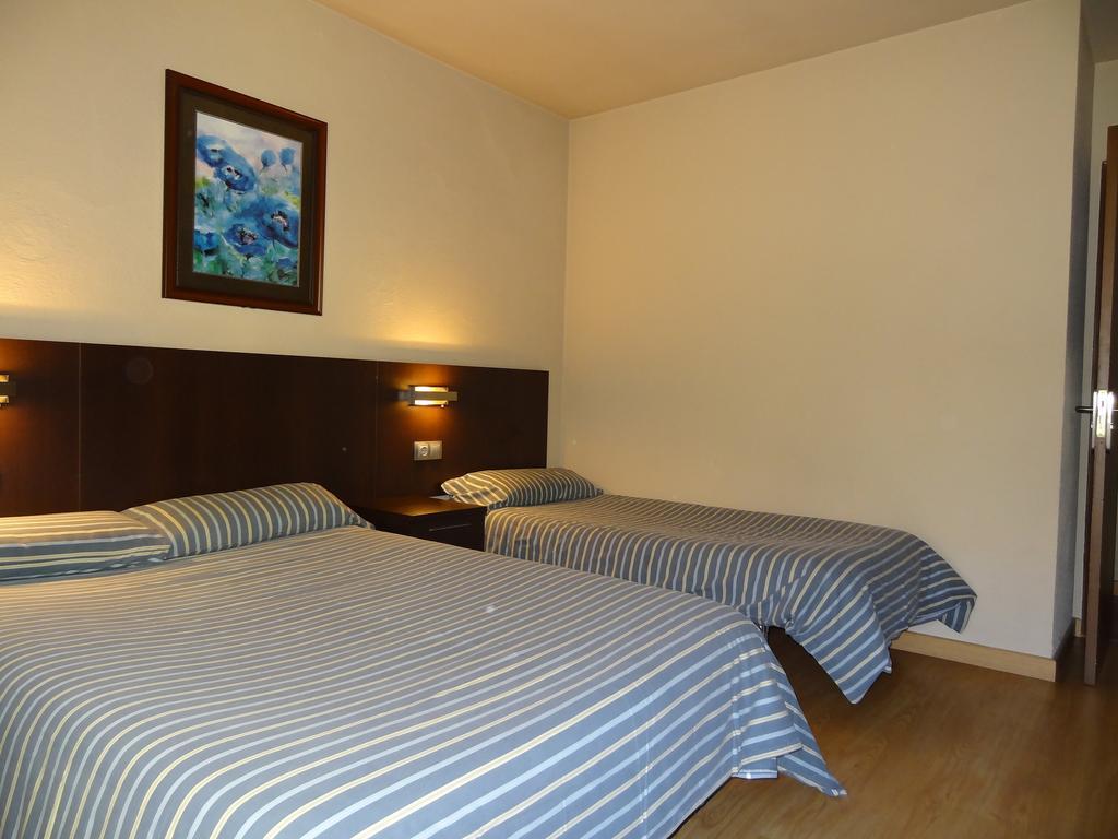 Hostal Cal Forner Hotell Andorra la Vella Rum bild