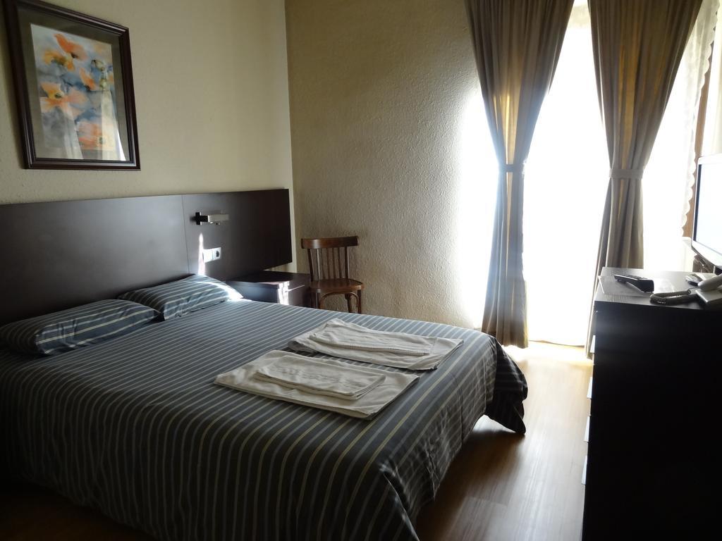 Hostal Cal Forner Hotell Andorra la Vella Exteriör bild