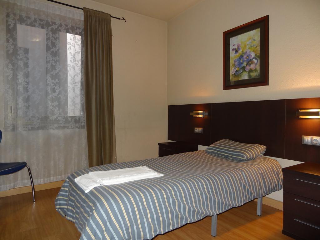 Hostal Cal Forner Hotell Andorra la Vella Rum bild